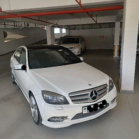 Mercedes-Benz C300 2009