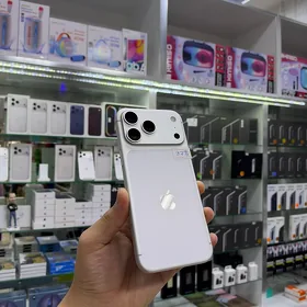 iPhone 17 pro Max. 97%