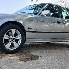 BMW 525 1990