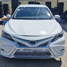 Toyota Camry 2024
