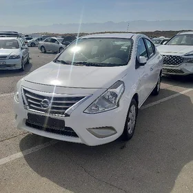 Nissan Sunny 2022