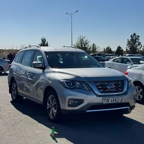 Nissan Pathfinder 2020
