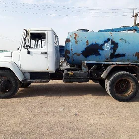 Gaz 53 2001