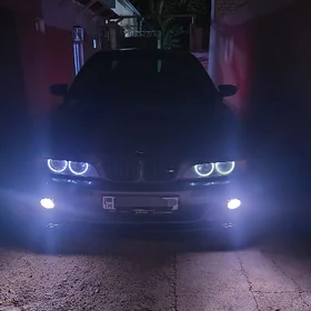 BMW E39 2001