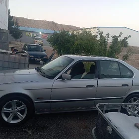 BMW 525 1993