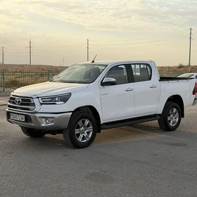 Toyota Hilux 2024