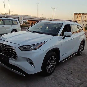 Toyota Highlander 2020