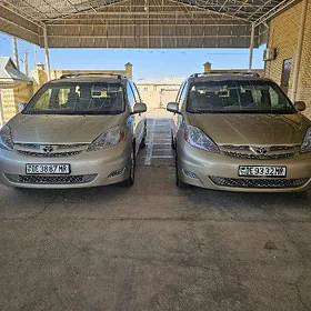 Toyota Sienna 2006