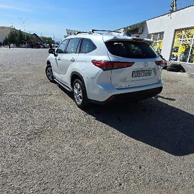 Toyota Highlander 2021