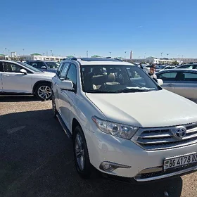 Toyota Highlander 2013