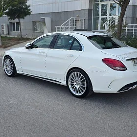 Mercedes-Benz C300 2015
