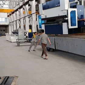 Metal bükümçi. stanokda