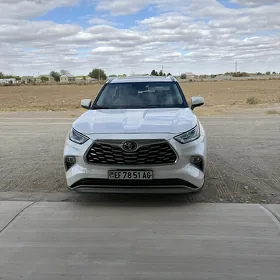 Toyota Highlander 2020