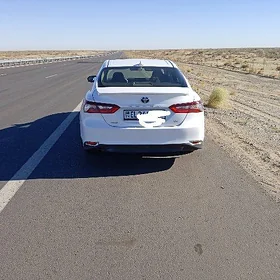 Toyota Camry 2022