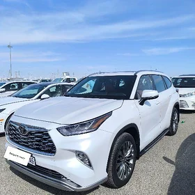 Toyota Highlander 2022