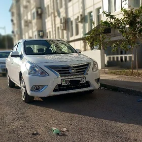 Nissan Sunny 2022