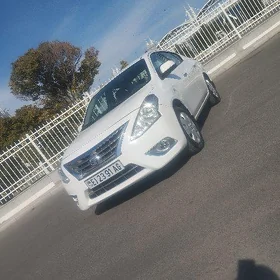 Nissan Sunny 2022