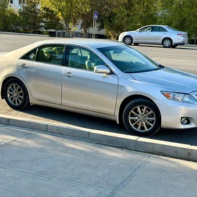 Toyota Camry 2010