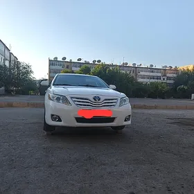 Toyota Camry 2010