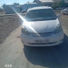 Toyota Sienna 2008