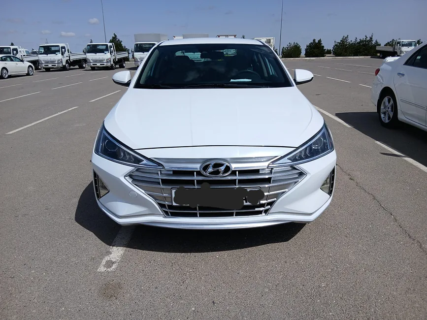 Hyundai Elantra 2020 - 1