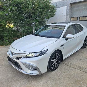 Toyota Camry 2023