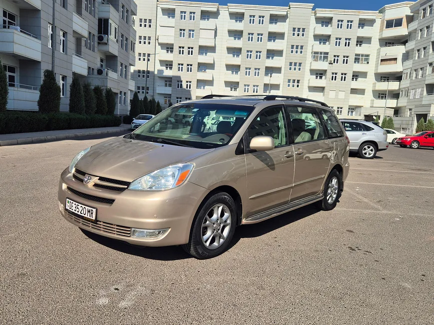 Toyota Sienna 2005 - 1