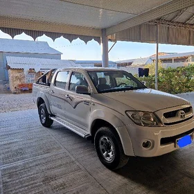 Toyota Hilux 2010