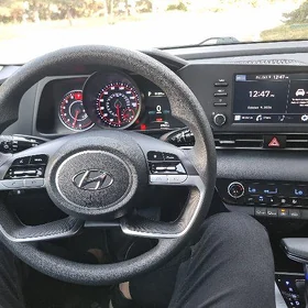 Hyundai Elantra 2021