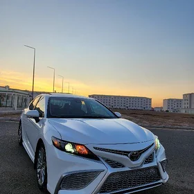 Toyota Camry 2024