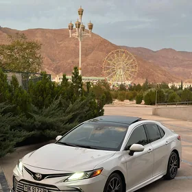 Toyota Camry 2022