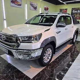 Toyota Hilux 2022