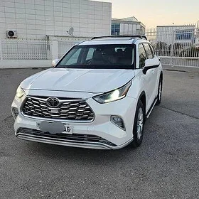Toyota Highlander 2021