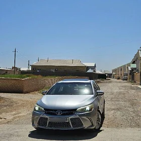 Toyota Camry 2015