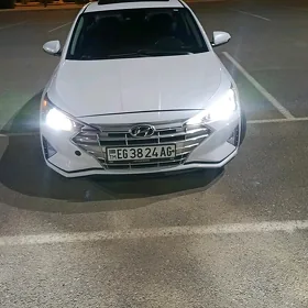 Hyundai Elantra 2020