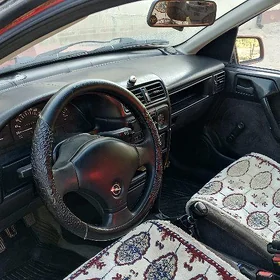 Opel Vectra 1992