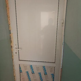 дверь