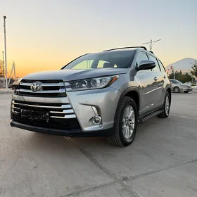 Toyota Highlander 2018