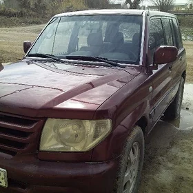 Mitsubishi Pajero 2003