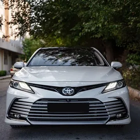 Toyota Camry 2022
