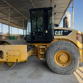 Caterpillar 990 Series 2013