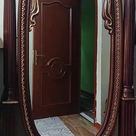 Ýüz görülýän aýna