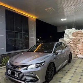 Toyota Camry 2022