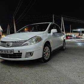 Nissan Versa 2010