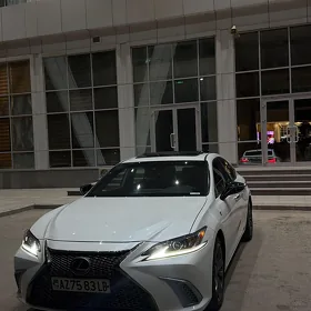 Lexus ES 350 2021