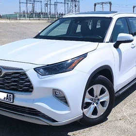 Toyota Highlander 2022