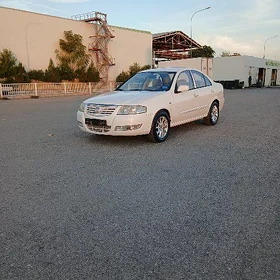 Nissan Sunny 2011