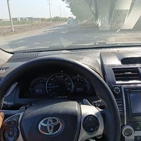 Toyota Camry 2012