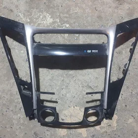 Hyundai Panel
