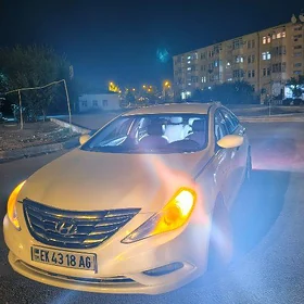 Hyundai Sonata 2012